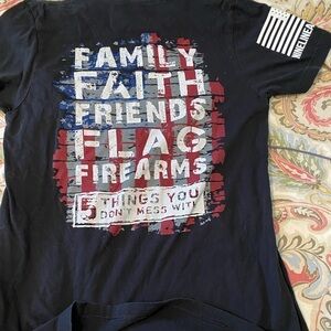 Nine Line Apparel Family Faith Friends Flag Firearms Patriotic T-Shirt Small Med